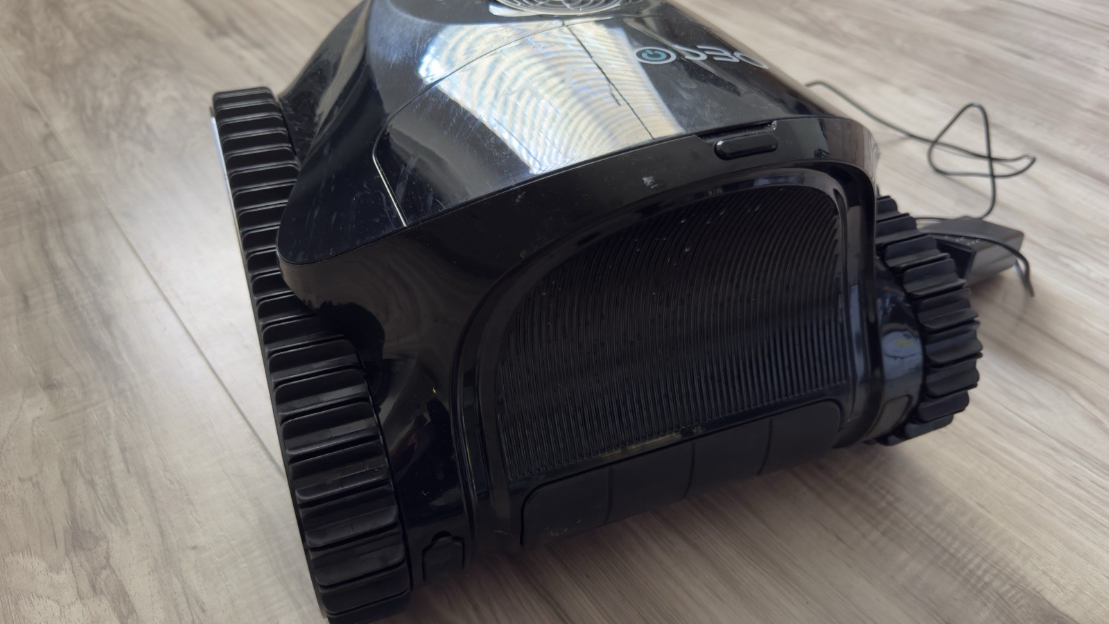 TALOSBO C1 Cordless Robotic Pool Vacuum Cleaner gallery
