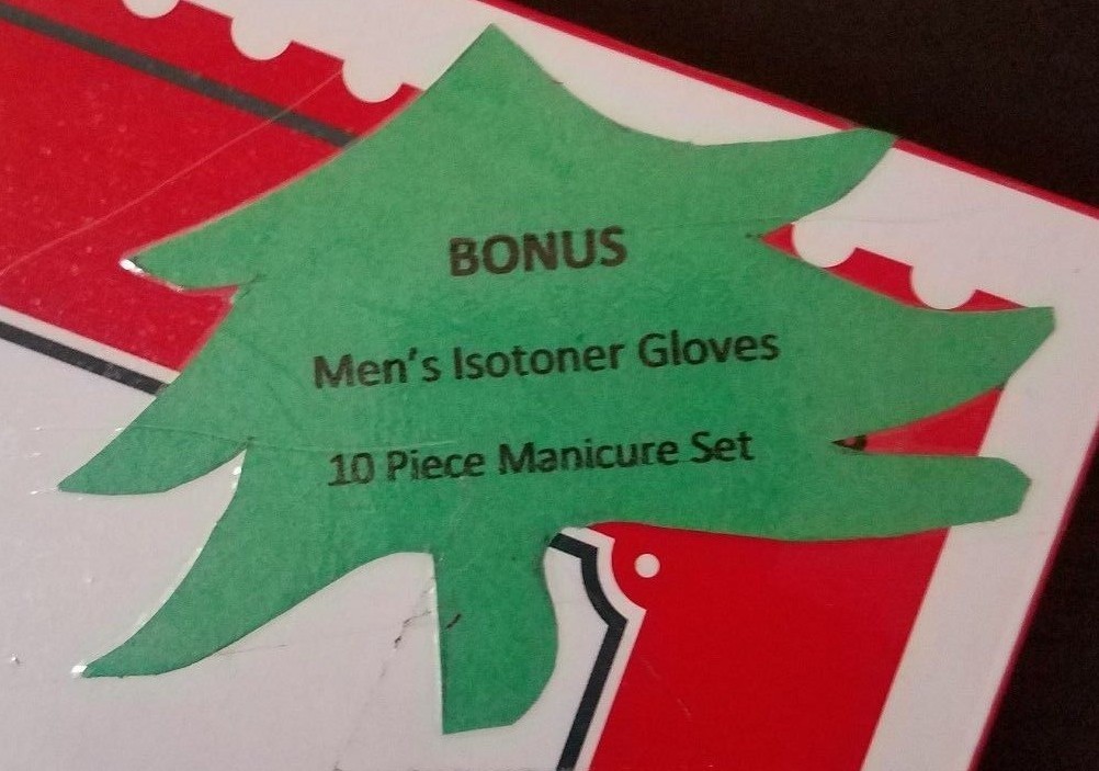 COUCH / RECLINER ARMREST ORGANIZER SOFA BONUS ISOTONER GLOVES & MANICURE SET gallery
