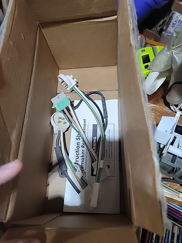 IM900 Refrigerator Icemaker for Whirlpool W10190965 gallery