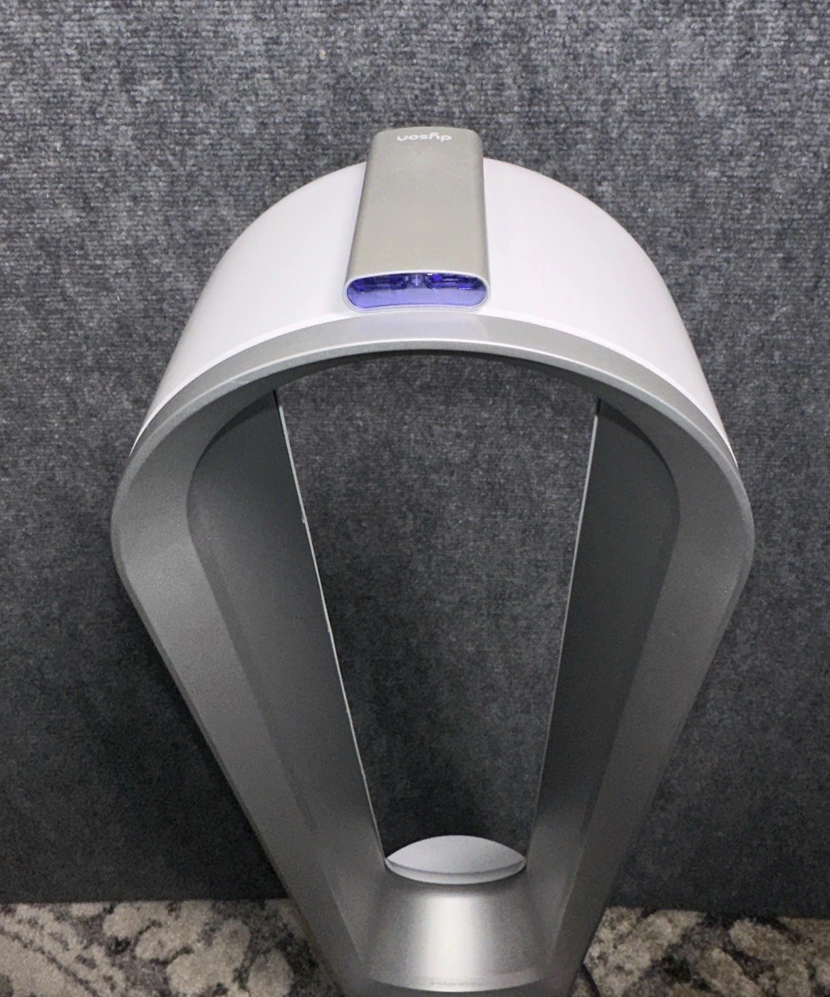 Dyson AM11 Pure Cool Tower Purifier Fan with Remote - White/Silver - WORKS gallery
