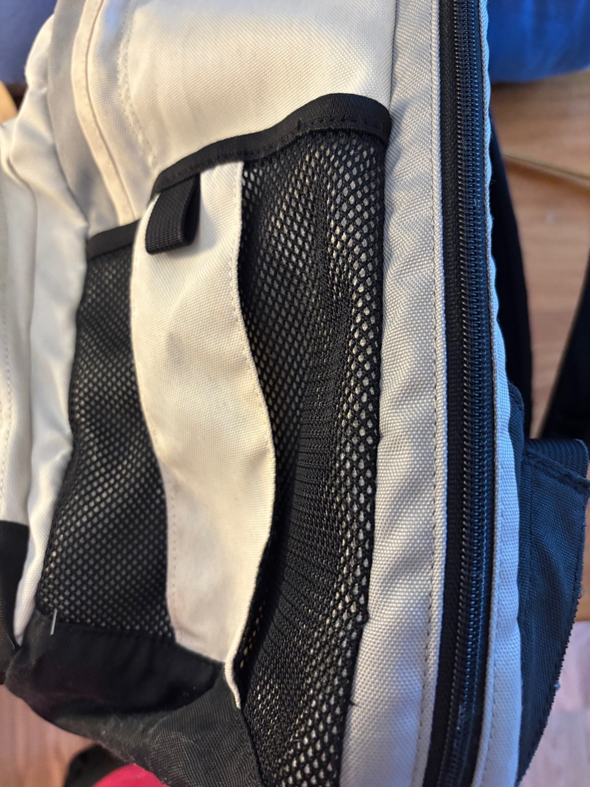 Colombia Daypack With Padded Laptop Compartment 2