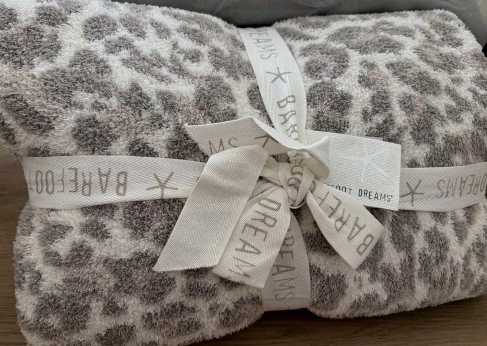 Barefoot Dreams CC Micro Leopard Sandstone Throw 45x60 NWT MSRP $168 ONLY $65