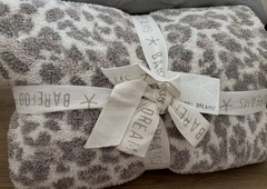 Barefoot Dreams CC Micro Leopard Sandstone Throw 45×60 NWT MSRP $168 ONLY $65