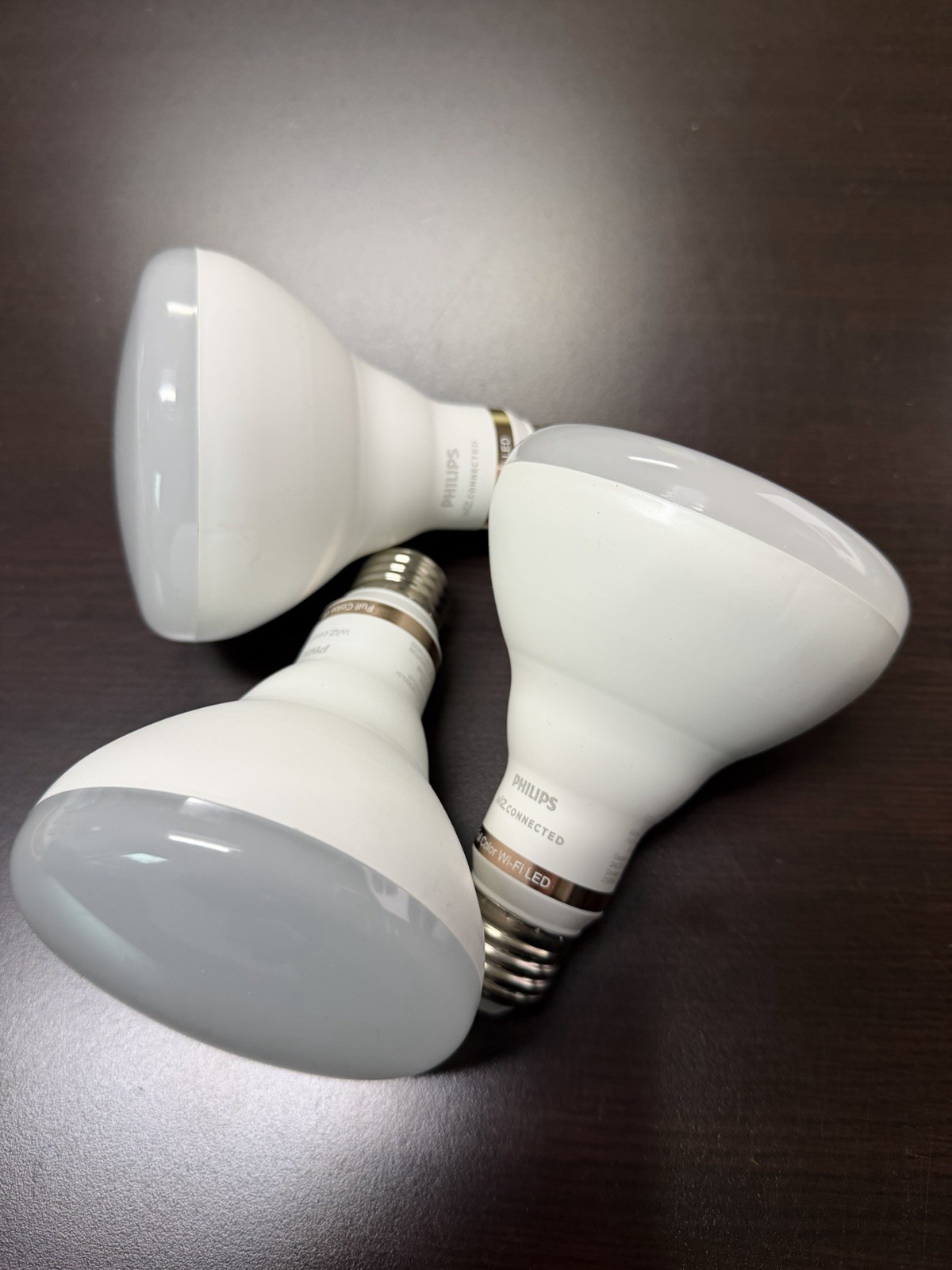 Phillips Wiz Smart LED bulb 65w Equivalent - BR30 Full Color RGB - 3 Pack gallery