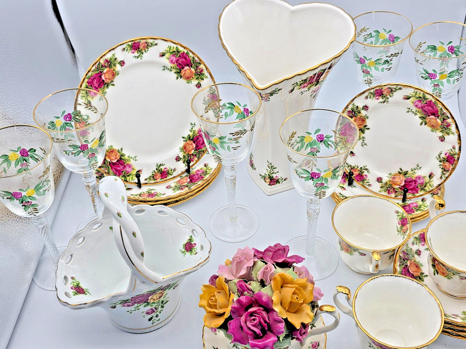 Your Choice: ROYAL ALBERT Old Country Roses Bone China England | plates| goblets gallery