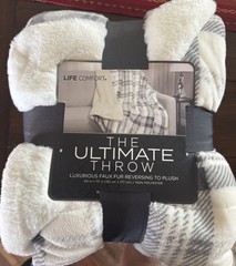 Oversized Plush Sherpa Throw Blanket 60″ x 70″ Life Comfort Gray & White pattern