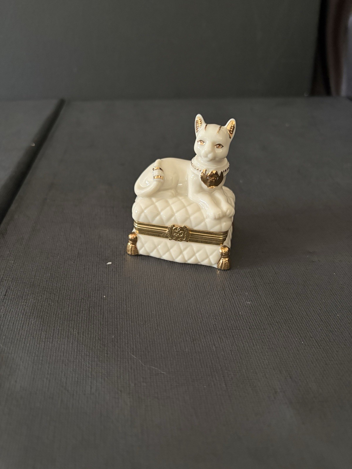 Lenox Treasures Limited Edition Egyptian Cat Treasure Box With Trinket gallery