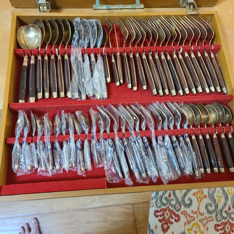Thai Nickle Bronze & Rosewood Flatware (144Pcs.) 12 place settings plus serving gallery