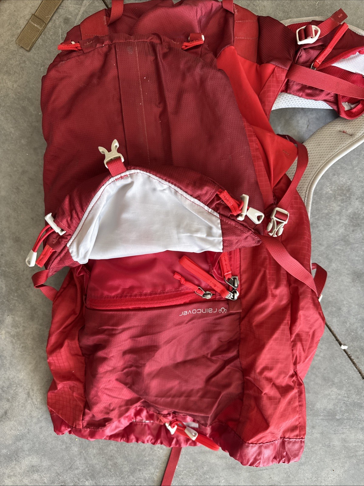 Gregory Z 40 Crossflow DTS Hiking Backpack Red 5