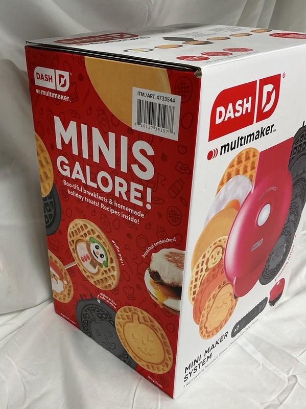 DASH Mini Waffle Maker Multimaker System 7 Removable Seasonal Plates - Non Stick gallery