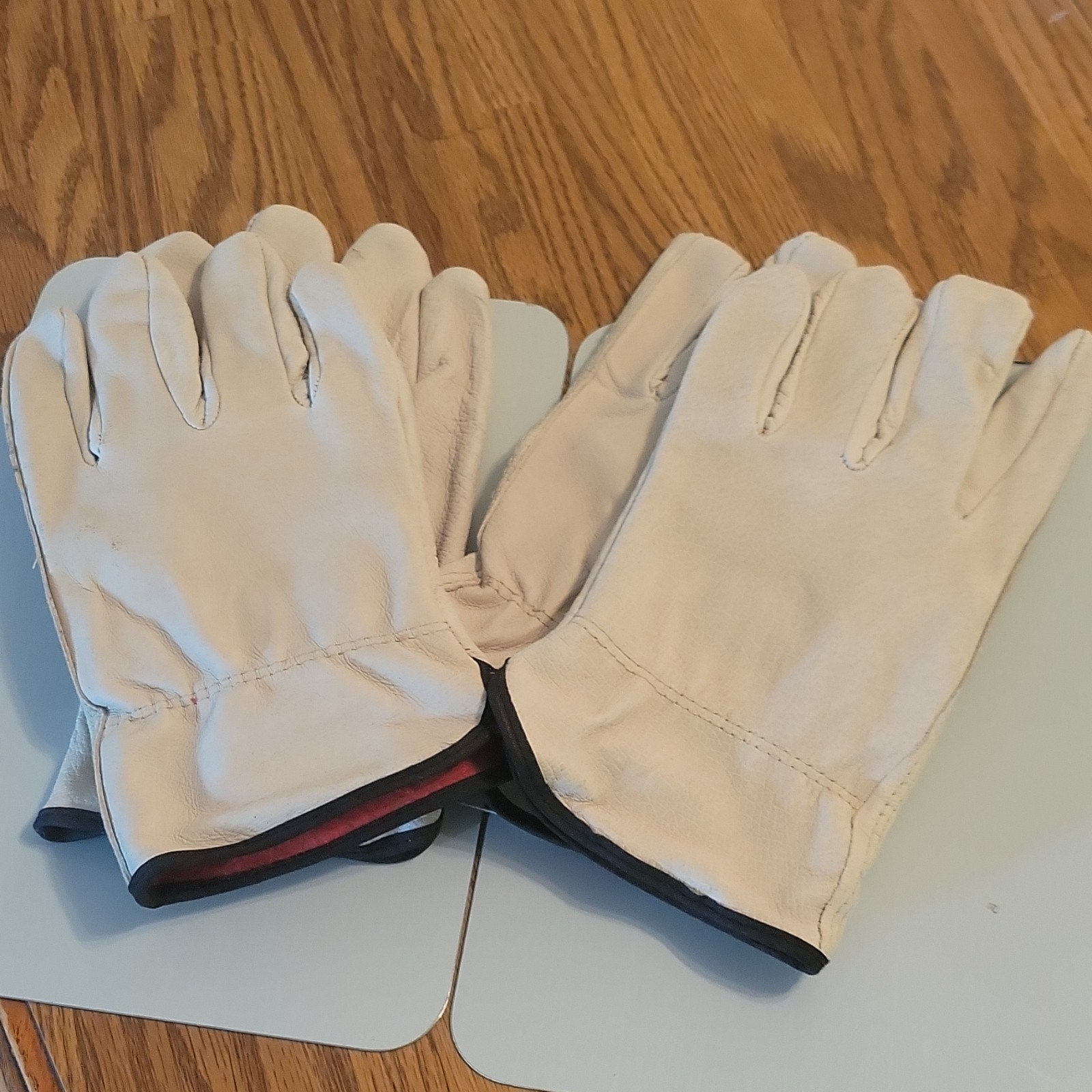 Beige Leather Work Driving Gloves for Adults, Hand Protection, P.P.E. 6 pairs gallery