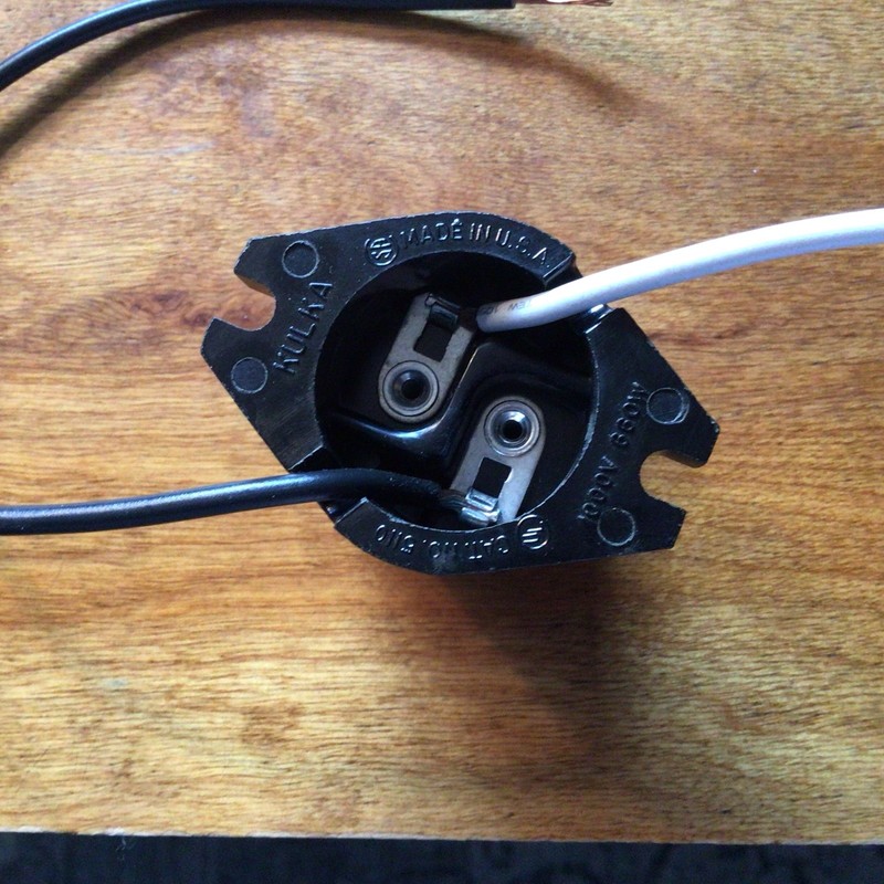 REPLACEMENT SOX LPS SOCKET - KULKA LH0298 BY22D SOCKET Low Pressure Sodium gallery