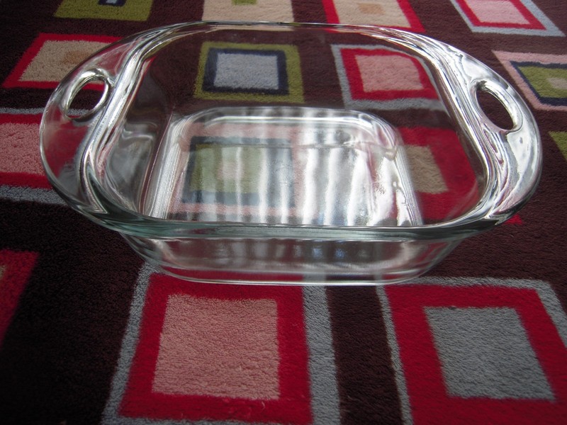 NOS VTG ANCHOR HOCKING 2 QUART SQUARE CLEAR GLASS BAKEWARE 8"L X 8"W X 2-1/4"D gallery