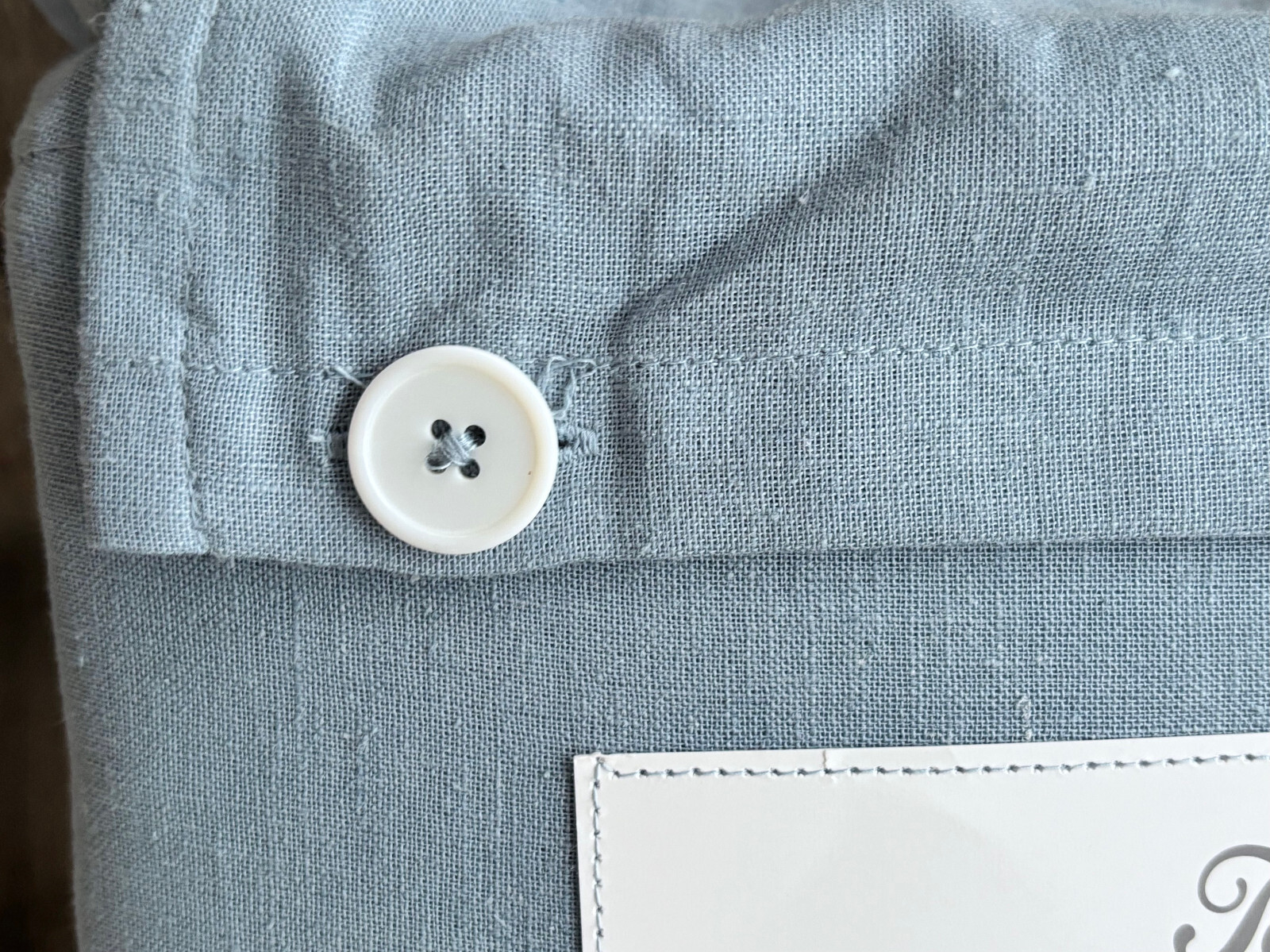 Tommy Bahama Linen Blend QUEEN Size Sheet Set - Dusty Blue Washed Linen Blend gallery