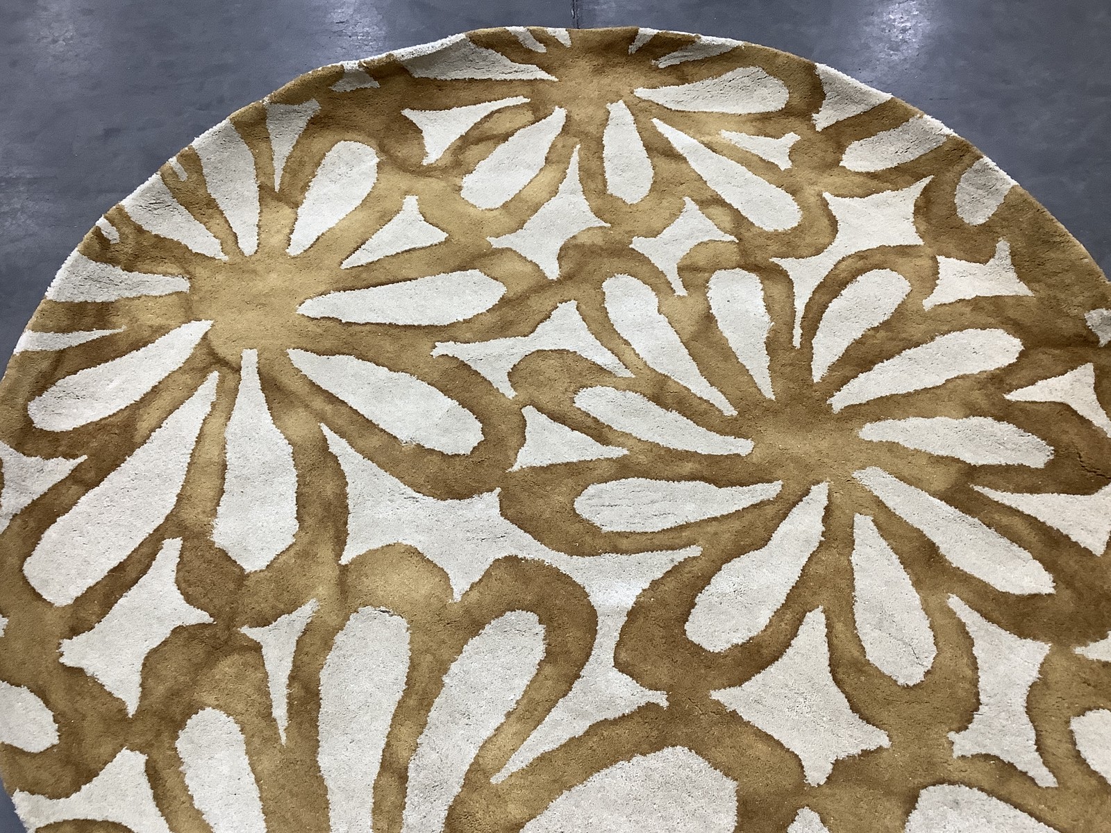 BEIGE / GOLD 5'-0" x 5'-0" Broken Thread Rug Reduced Price 1172685868 DDY527M-5R gallery