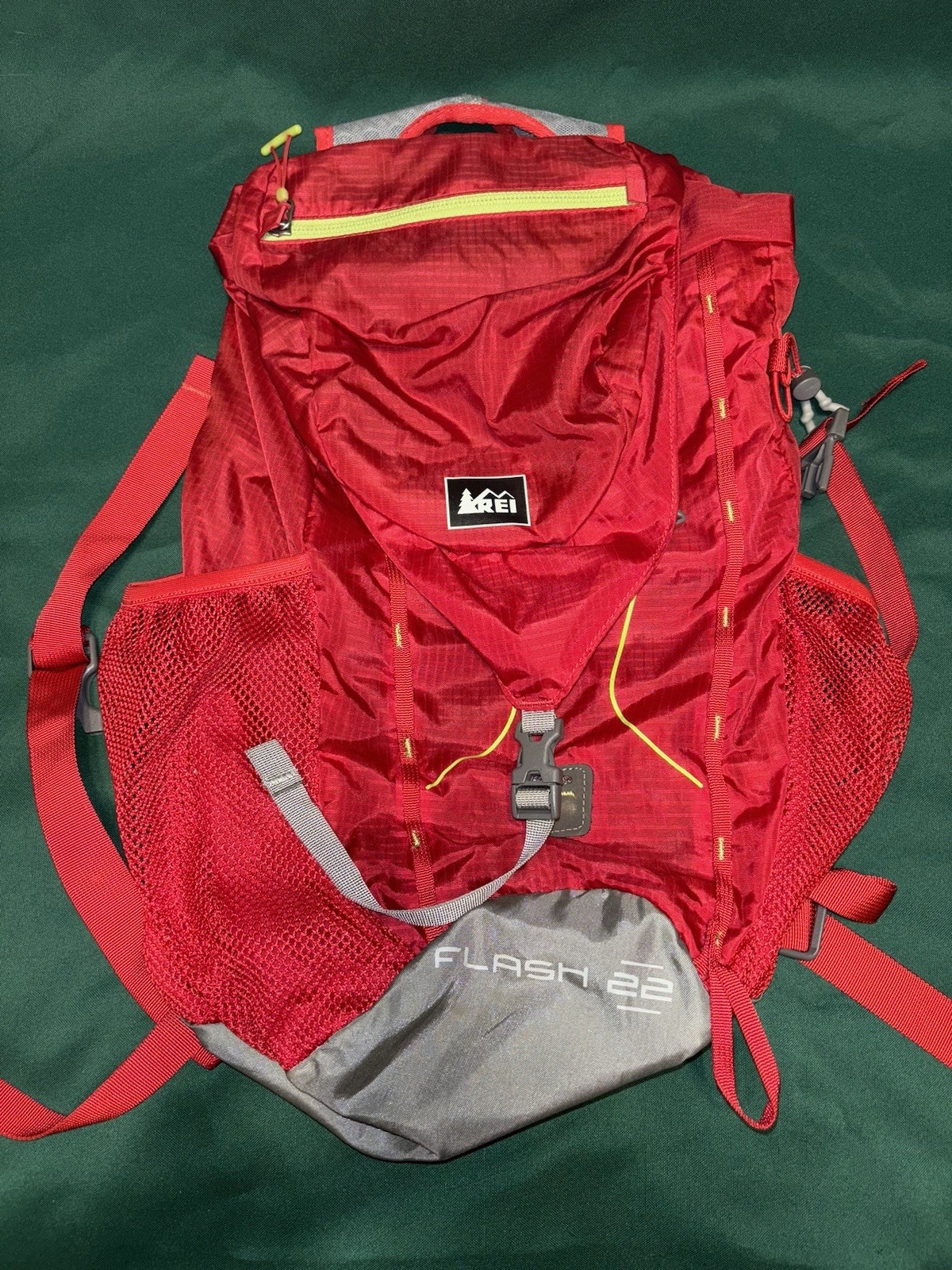 rei co-op flash 22 Pack Backpack