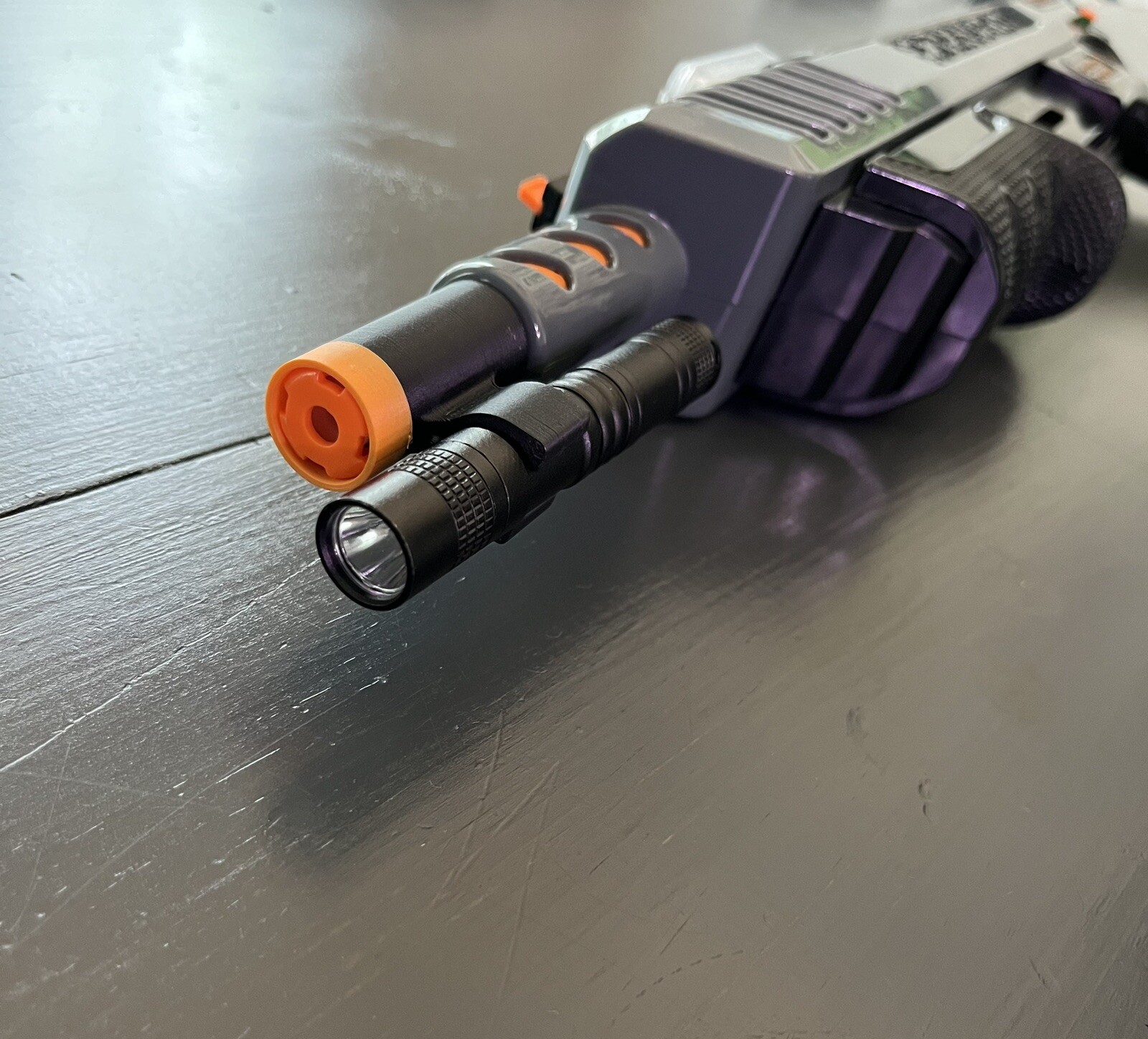 Tactical Light Compatible with Salt Guns for Bugs gallery