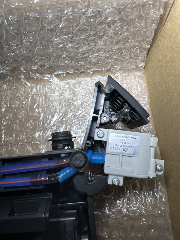 CLEANING HEAD MODULE FOR ROOMBA COMBO J10+ J9+ J7+ 10 MAX (3 JET SPRAY) OPEN BOX gallery