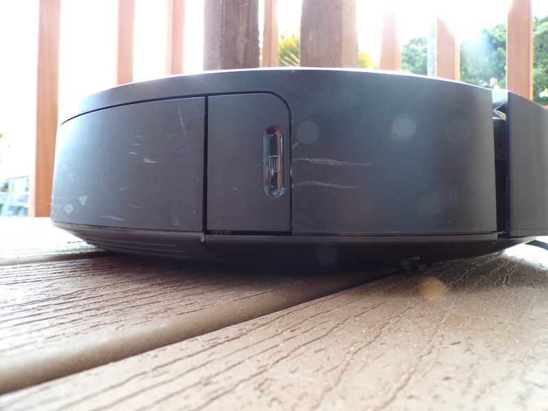 iRobot Roomba i3 Self-Emptying Vacuum Wi-Fi Connected gallery