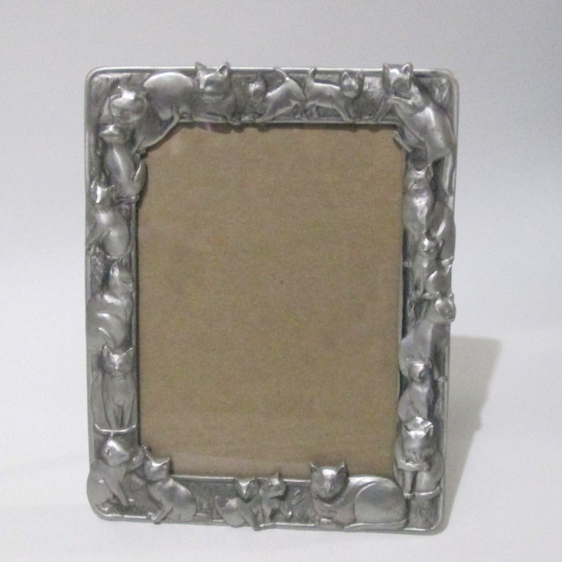 Vintage Seagull Pewter Picture Frame PF 230 Cats Border 4 x 6 Photo 1990 gallery