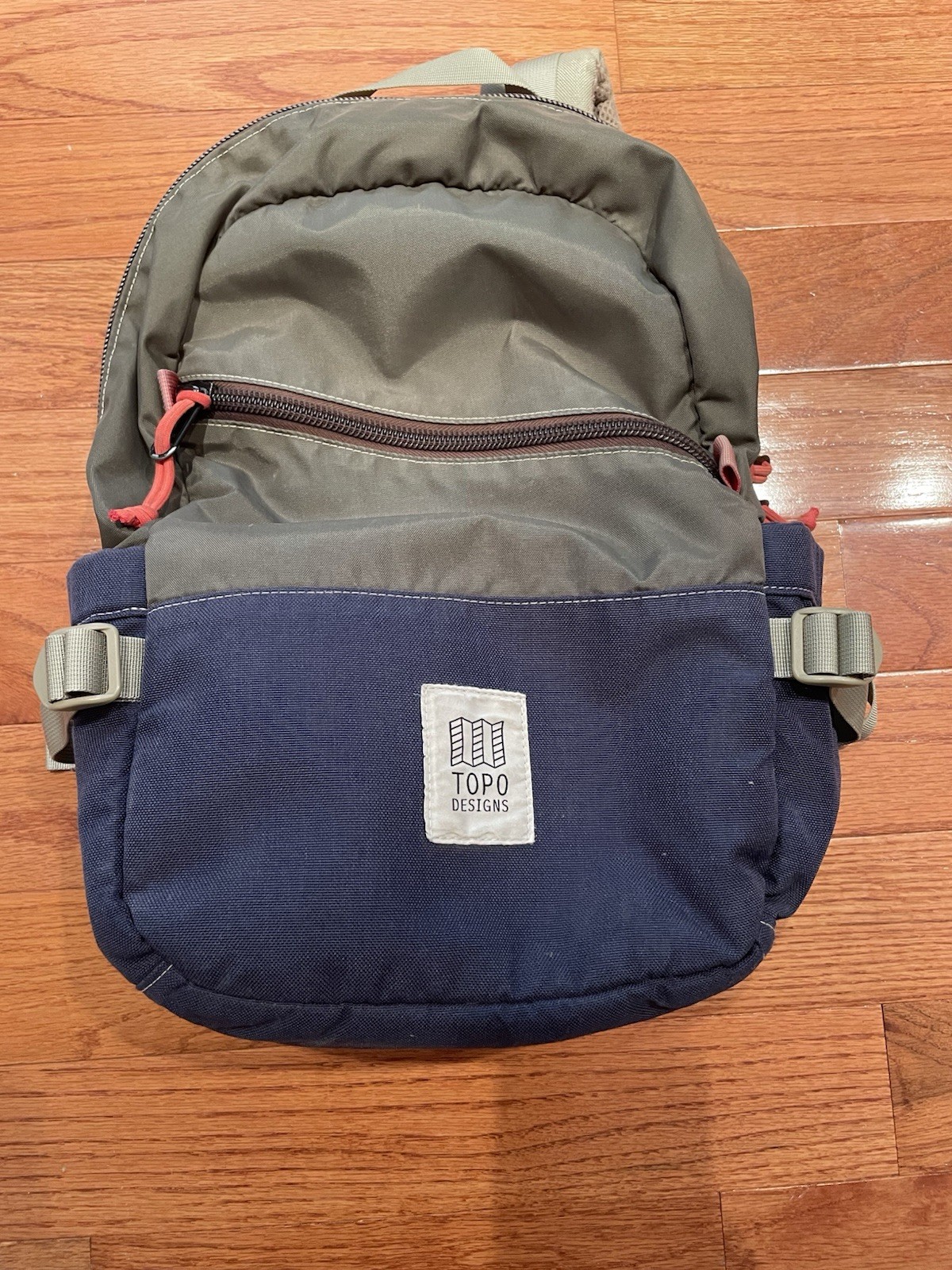Topo Designs Standard 22L Backpack Olive/Navy