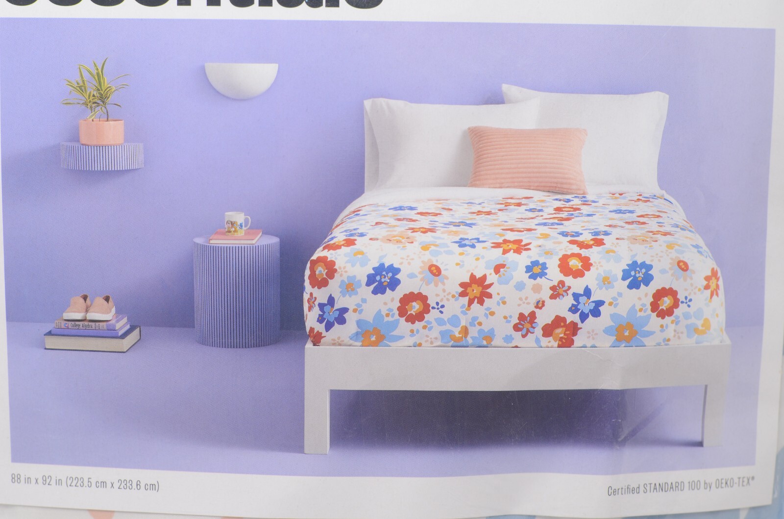 Room Essentials Reversible Microfiber Comforter 88in X 92in Full / Queen Flowers gallery