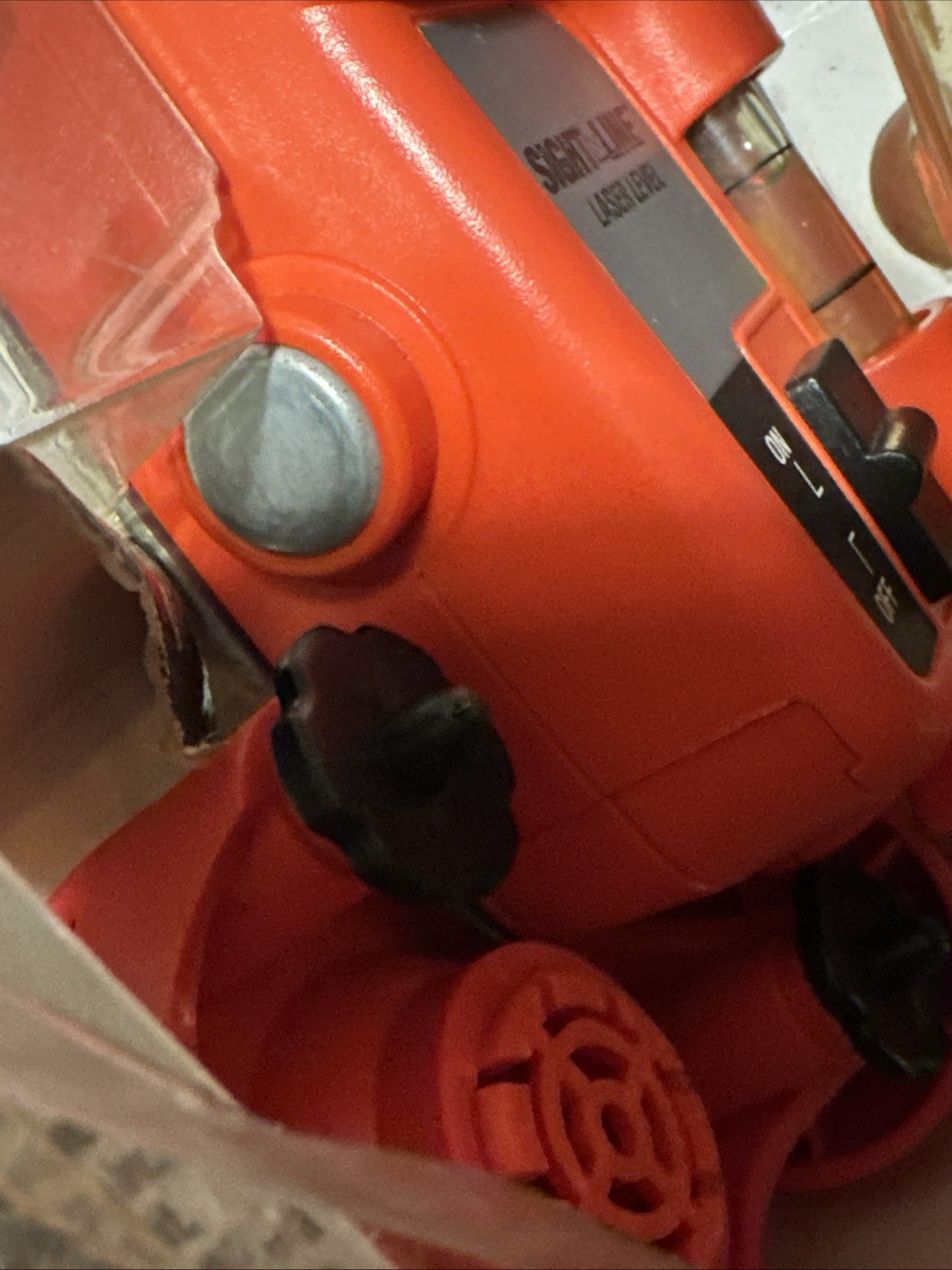 Black & Decker Crossfire Laser Level BDL310S w/ Case & Mount NOS gallery