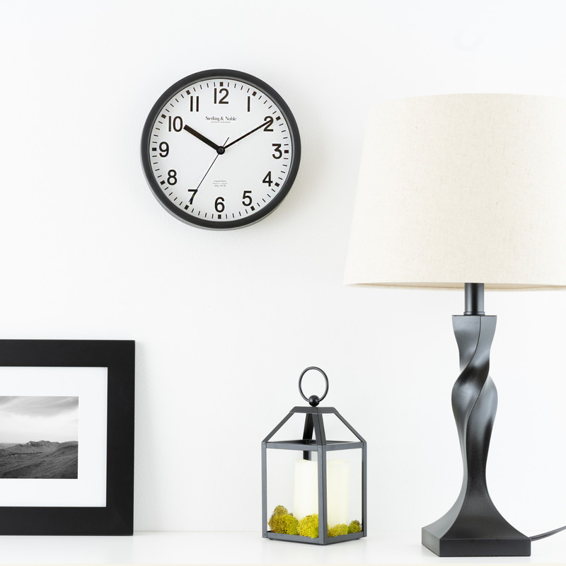 NEW 8.78" Basic Indoor Analog Round Modern Wall Clock, Black (FAST SHIPPING) gallery