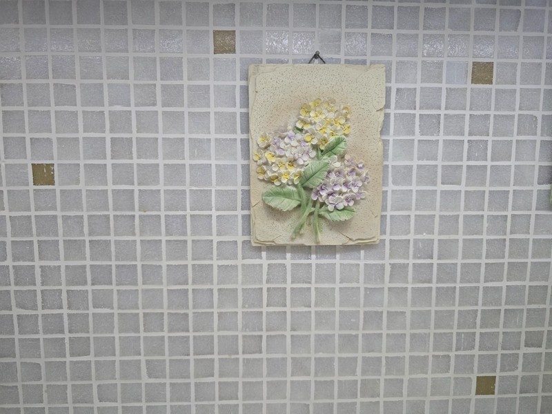 New. Bisazza. 1 Sheet. White Mosaic Tale. 12.5"x12.5" ( 32cm×32cm) Made in Italy gallery