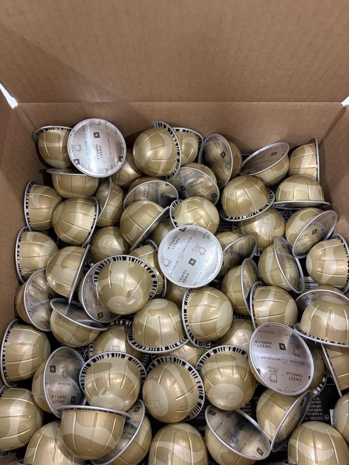 Nespresso Vertuo Sweet Vanilla/Douce Vanille Medium Roast 100 Pods LOOSE/BULK gallery
