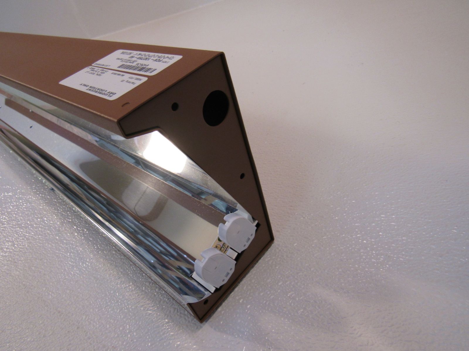 Focal Point 48in Fluorescent Light Fixture Recessed FCV-47-2T8-1C-277-D7-CV-HW gallery