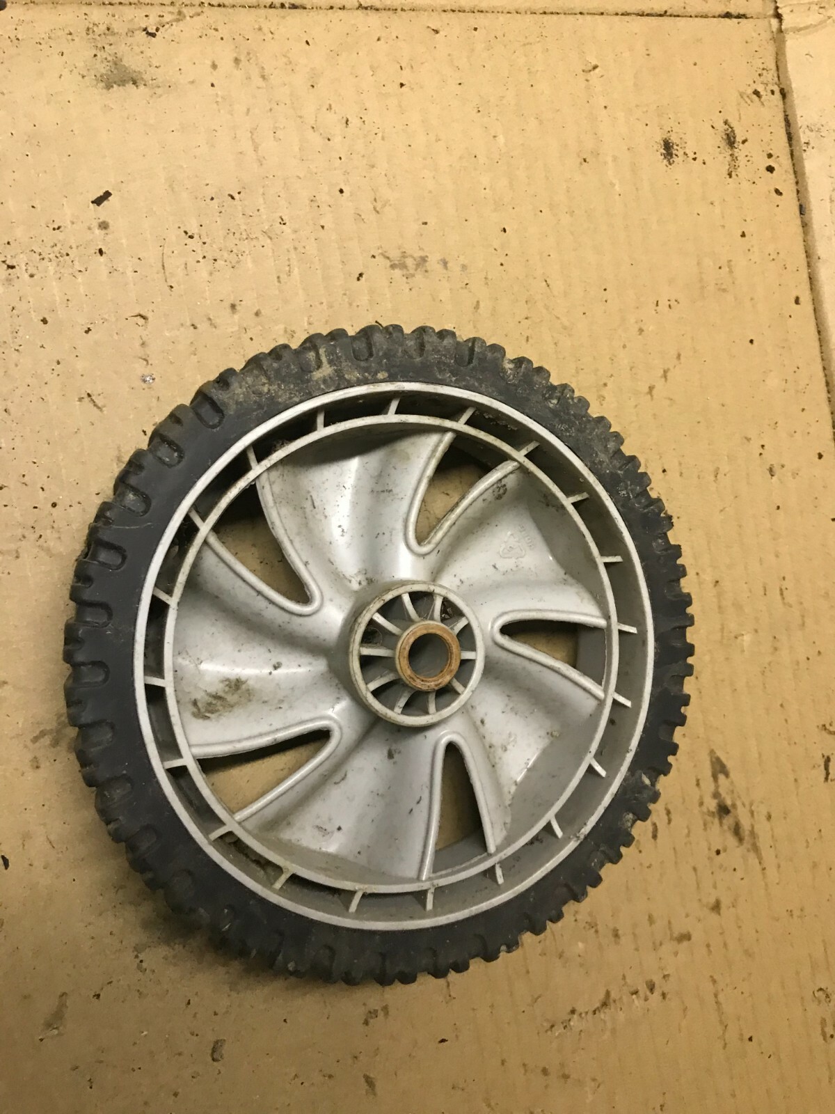 BOLENS Troy Bilt Mower 11A-414A065 8" Rear Wheel 734-1987 (7) gallery