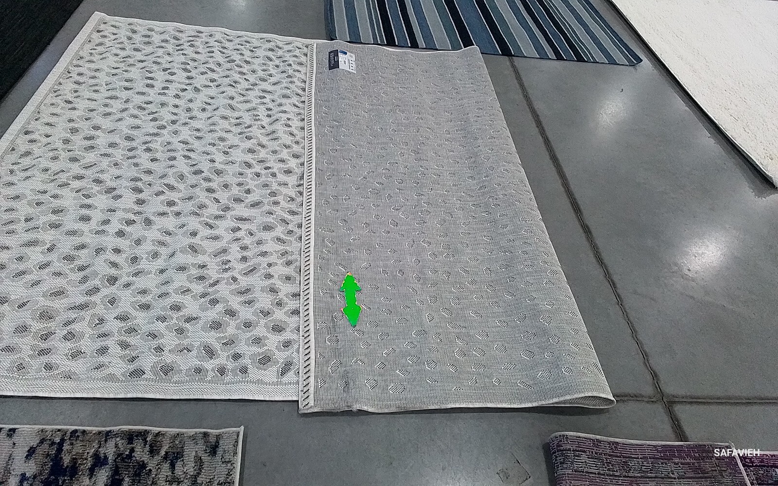 IVORY / BLU 6'-7" x 9'-6" Back Stain Rug Reduced Price 1172762144 CY8104-53412-6 gallery