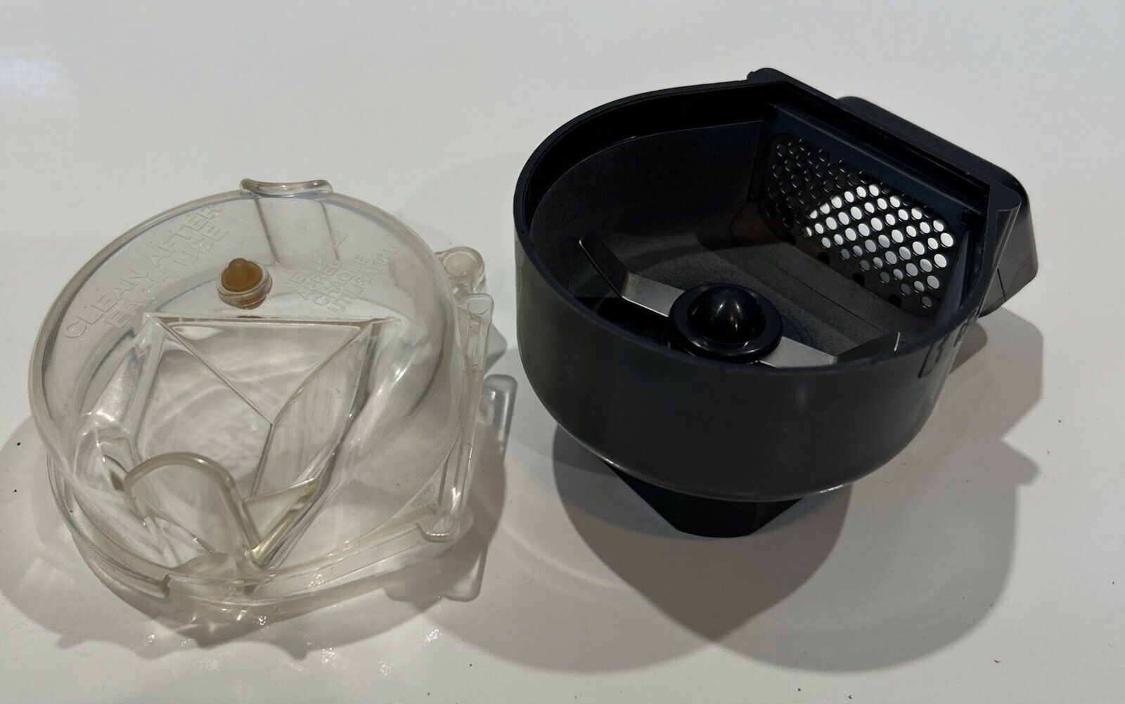 Cuisinart Grind Brew DCC-690 Coffee Maker Bean Grinder & Lid Replacement Part gallery