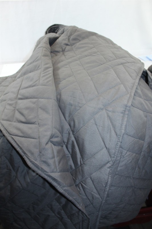 Quilted Comforter Set Lightweight Grey With 2 Shams Full / Queen Size gallery