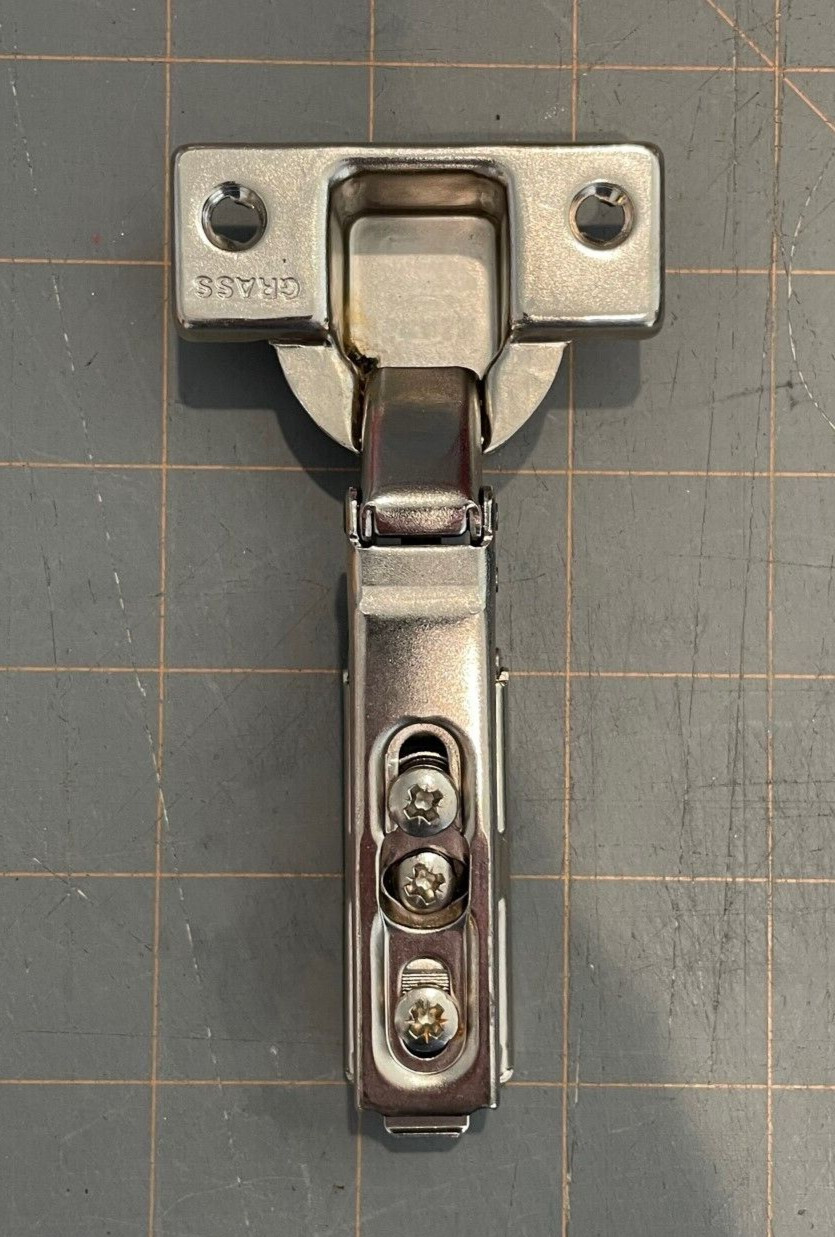 GRASS 1006-30 Clip-On Hinge (Self-Closing, 3703VS ) 110° Snap-On 1006 30 gallery