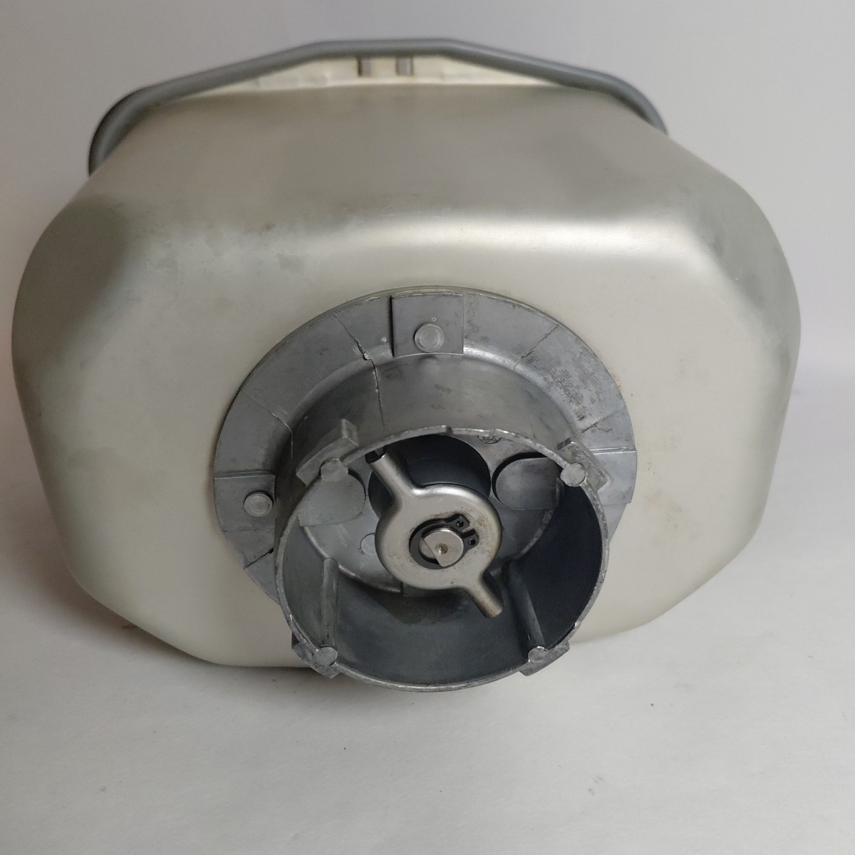 Oster Bread Maker PAN & PADDLE For CKSTBR9050 Replacement Parts gallery
