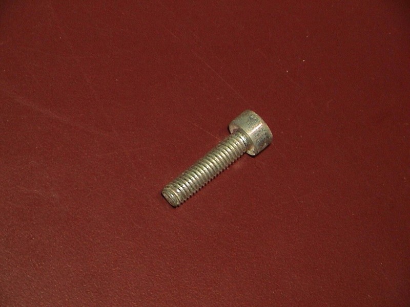 NEW OEM STIHL Metric Socket Head Bolt Cap Screw M5x20mm Fastener 9045-319-1020 gallery