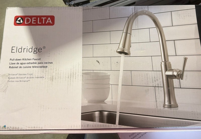 DELTA Eldridge 1-Handle Pull Down Sprayer Faucet w/ ShieldSpray in Stainless Ste gallery