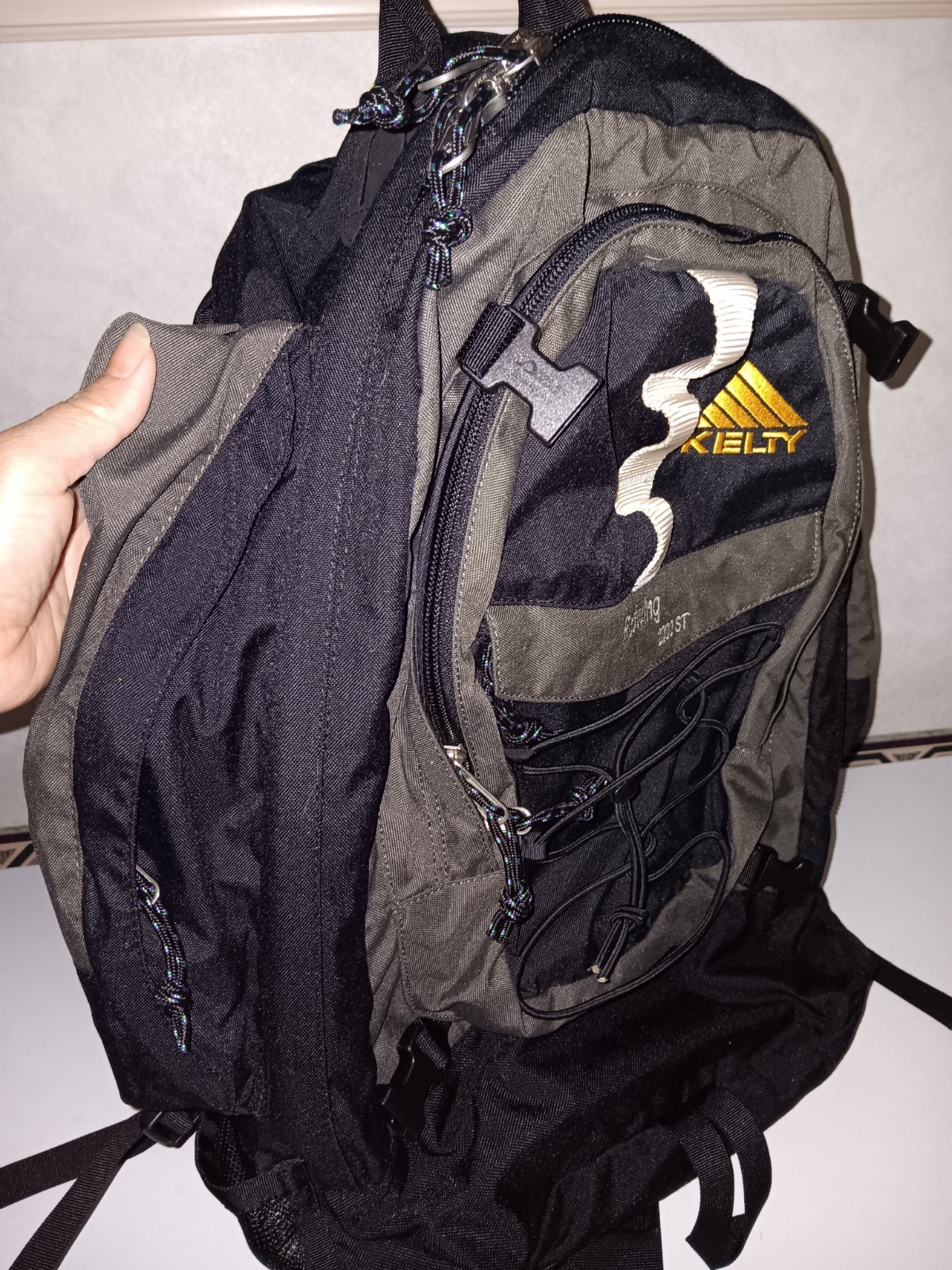 Kelty Redwing 2000 ST Backpack Hiking Map & Camelbak Hydration Pack Slate Grey 2
