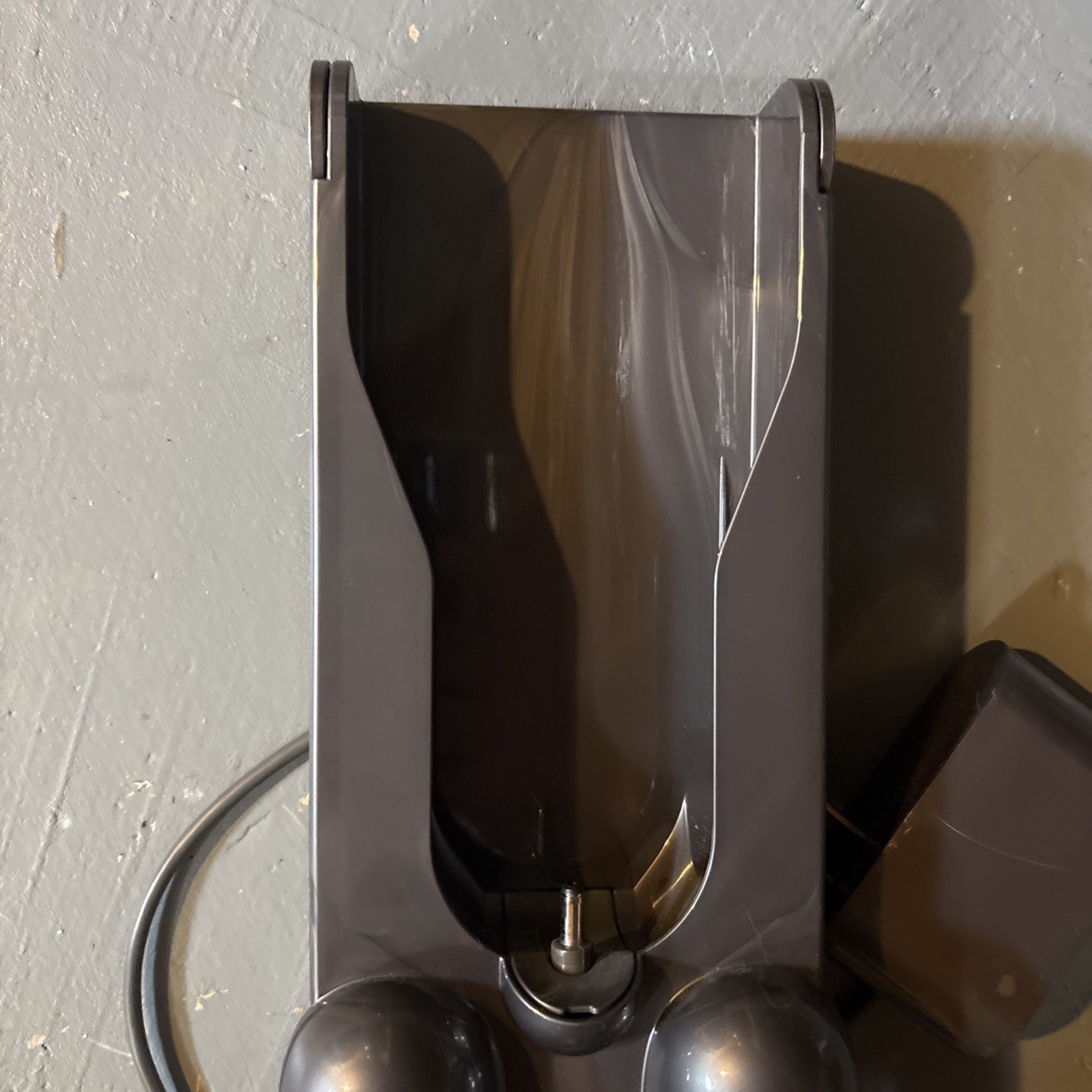 Dyson V11 OUTSIZE Power Adapter Charger & Wall Mount Charging Dock gallery