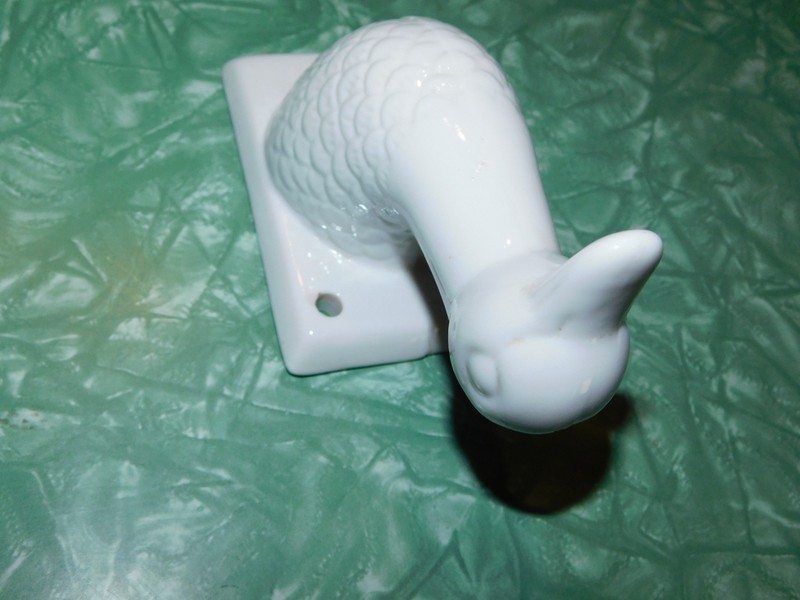 GOOSE DUCK HEAD WALL HOOK CERAMIC KITCHEN TOWEL APRON HOLDER COUNTRY VTG gallery