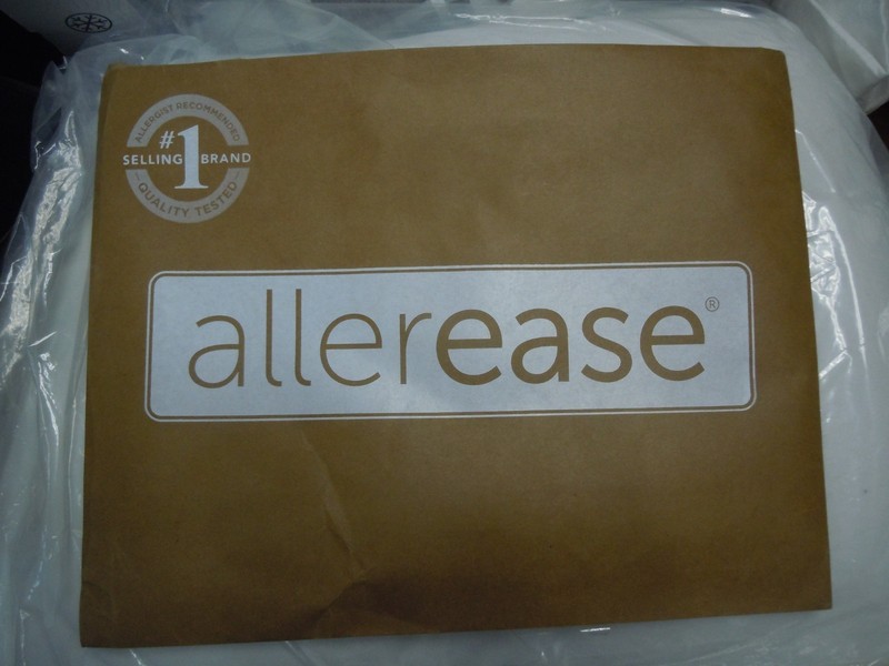 AllerEase Organic Zippered Allergy Pillow Protector, 2-pack gallery