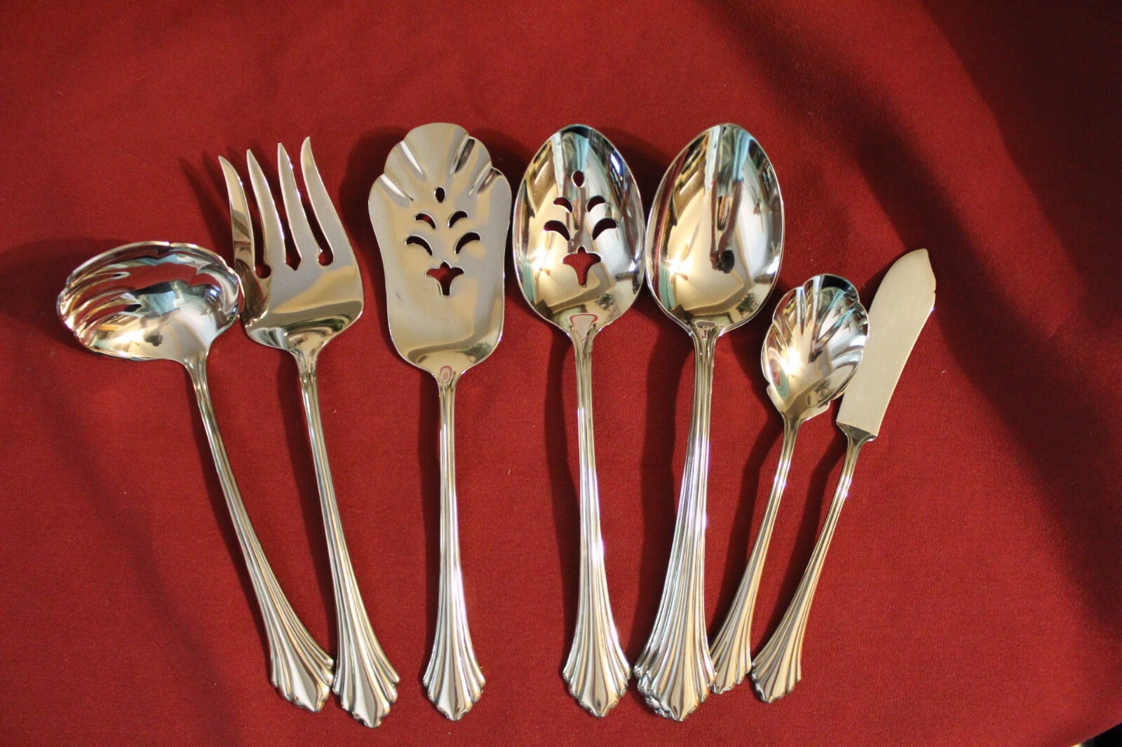 Oneida Stainless REMBRANDT Open Stock - You Choose the Serving Piece HH Deluxe gallery