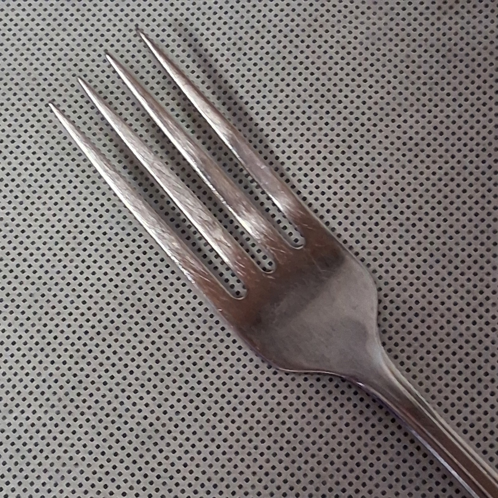 Oneida Summer Mist Autumn Glow Dinner Fork Stainless Steel 7 1/4" Wm Rogers gallery