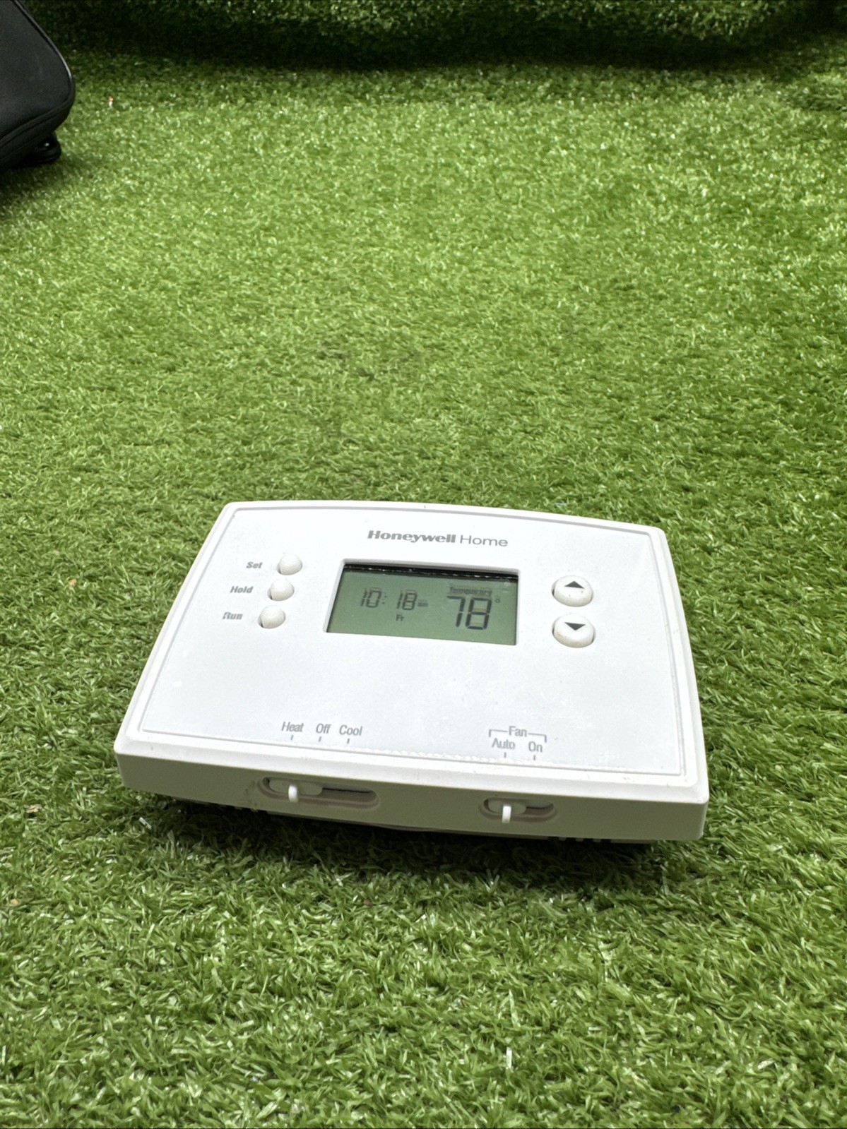 Honeywell Digital 1-week Programmable Thermostat White RTH2410B1019. 21 gallery