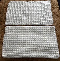 CB2 Grid White Cotton Jersey King Shams 2 36×20 White 100% Cotton Face RARE SALE