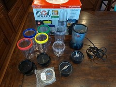 Magic Bullet Express Complete 17pc set w/original Box Model MB1001