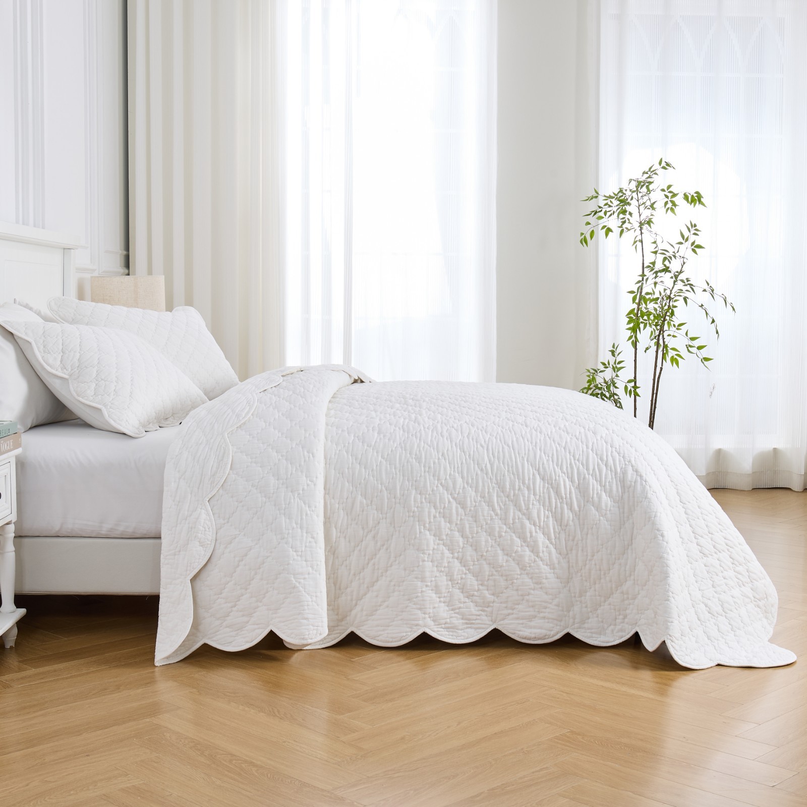 3-Piece Bedspread Coverlet Quilt Bed Set Hand-Stitched Voile Scallop Quilt Set gallery