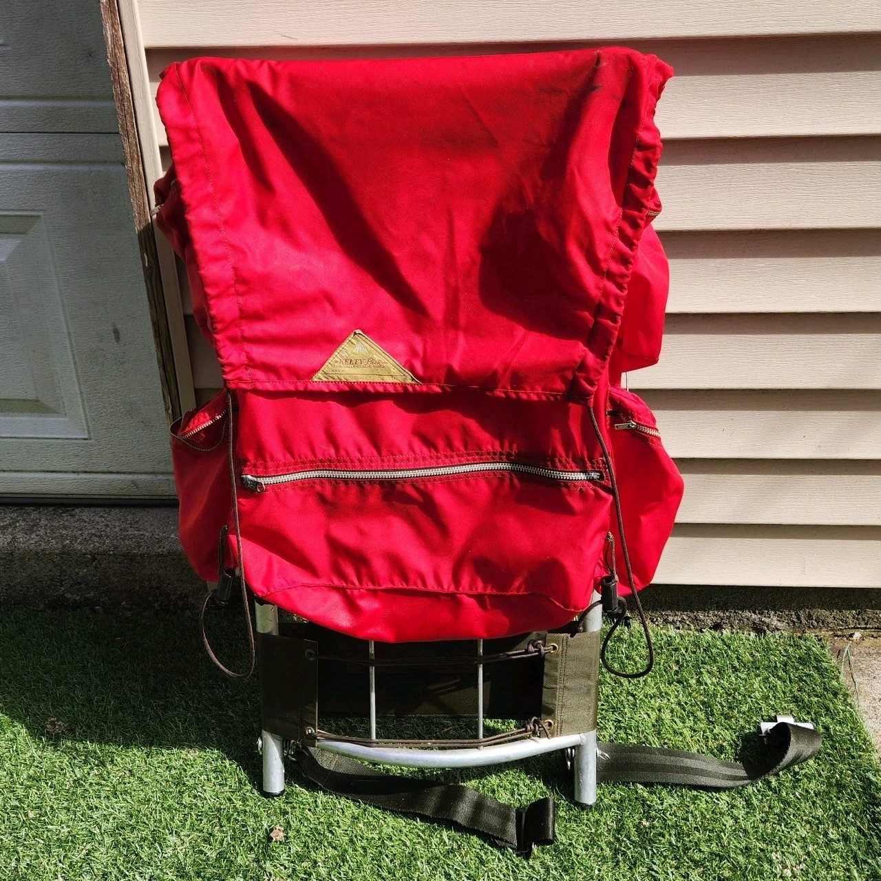Vintage KELTY External Frame Hiking Backpack Multi Pocket Red